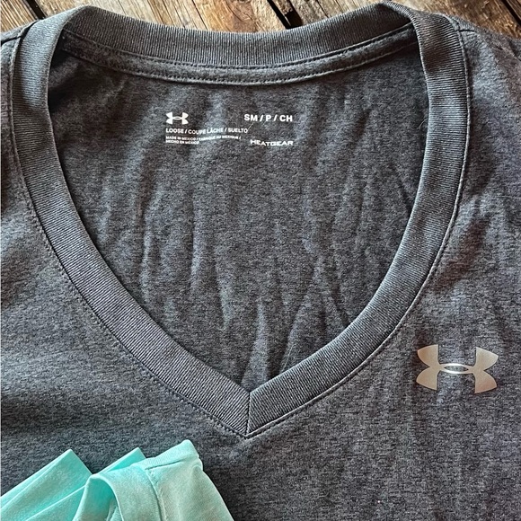 Under Armour Bundle! LIKE NEW! - Picture 3 of 6